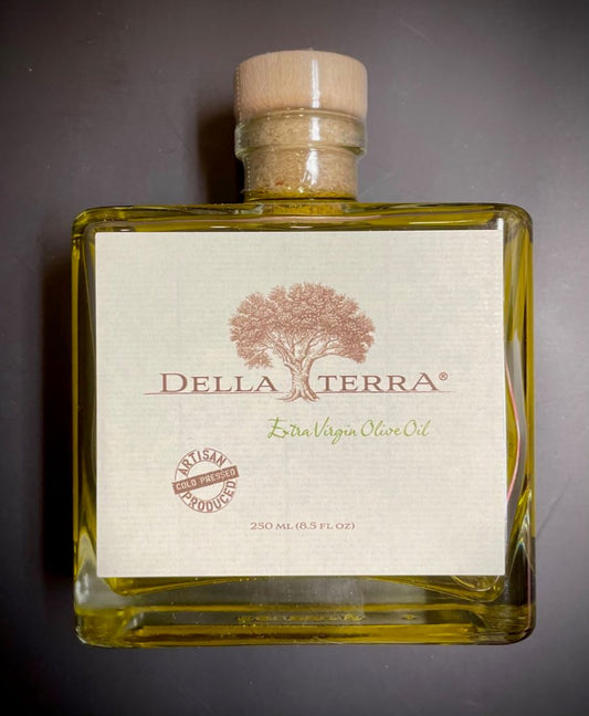 Della Terra Olive Oil