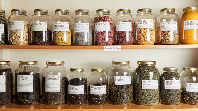 Half Cup Glass Spice Jar - The Spice & Tea Shoppe